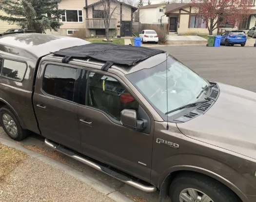 Sunroof hail cover, from the front