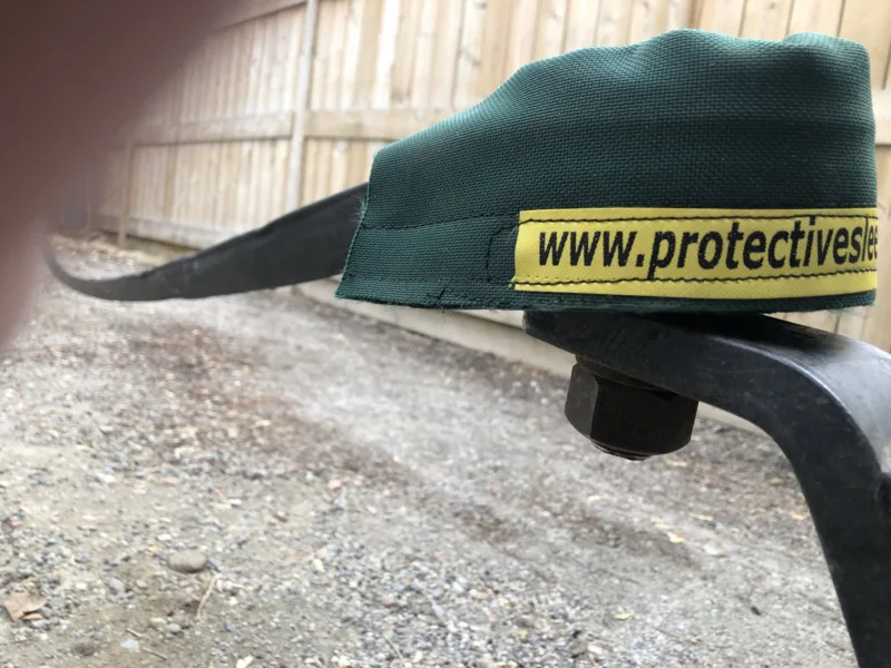 Strap saver on a tow strap